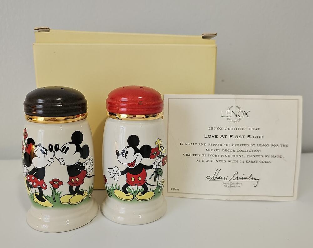 New Box Lenox Mickey Minnie Salt Pepper Shakers Love At First Sight COA Disney